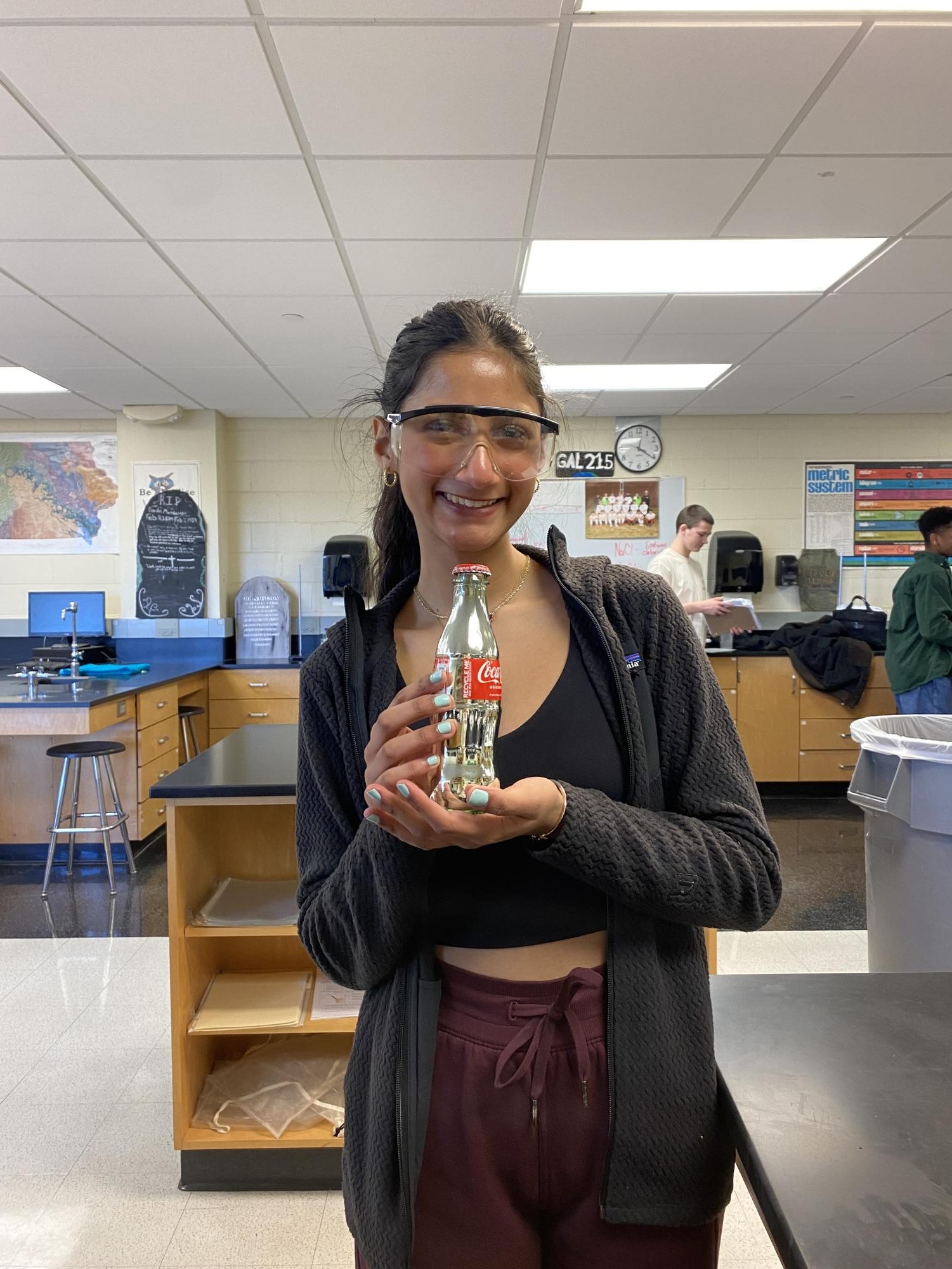 AP Chemistry Students Celebrate End of Semester with Coca-Cola Lab