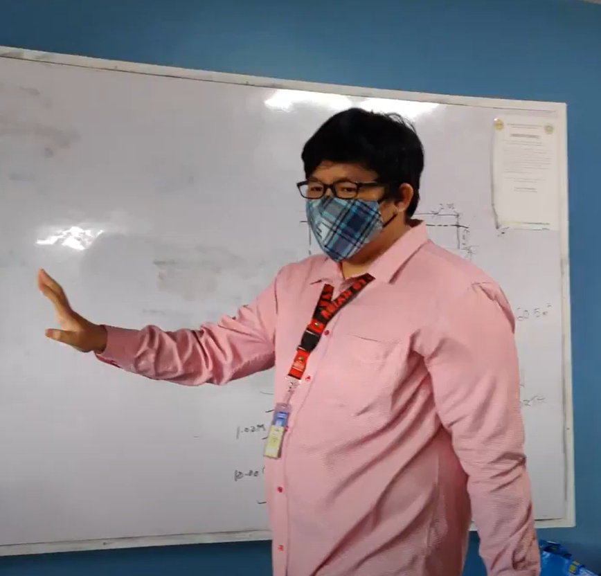 Robert Dalmacio in 2021, giving instructions to a drafting class in the Philippines. Photo courtesy of Robert Dalmacio.