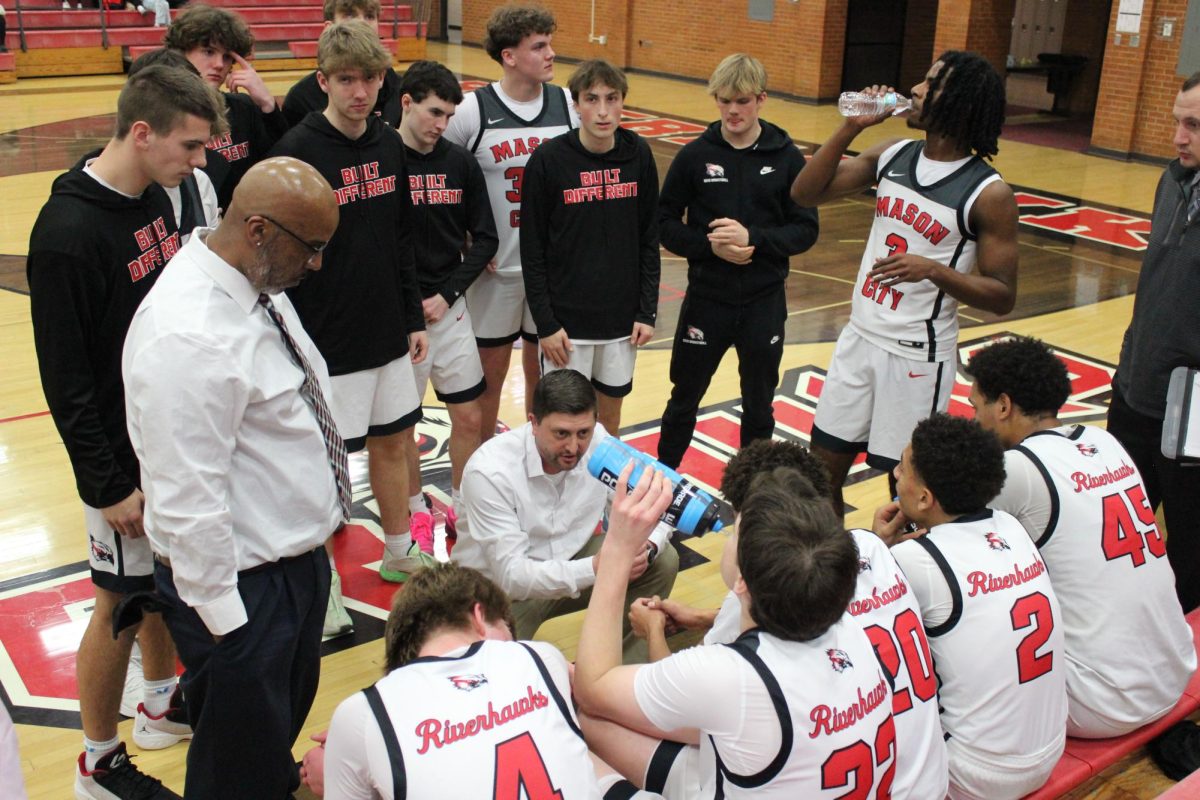 Riverhawk Boys Basketball Team